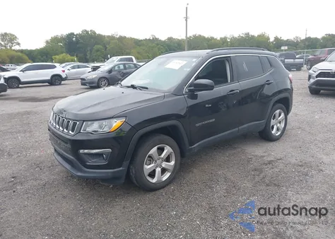 2021 Jeep Compass Latitude 4X4 из США, поврежденный, VIN 3C4NJDBB3MT502731